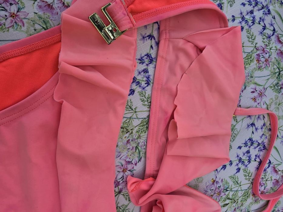 Strój kąpielowy rozm. 36 falbanki