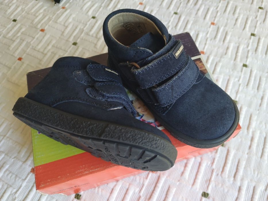 Vendo botas menino