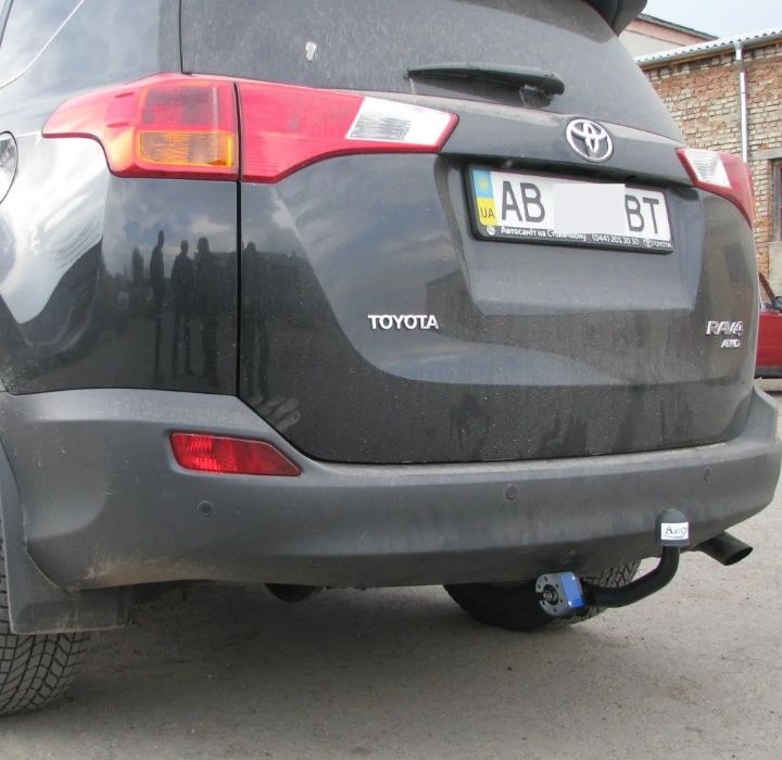 Фаркоп Toyota Rav4 (2013-2018). Прицепное Тойота Рав 4 + Электропакет