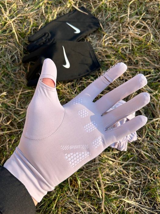 рукавички Nike чорні та рожеві