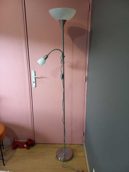 Candeiro de pé novo