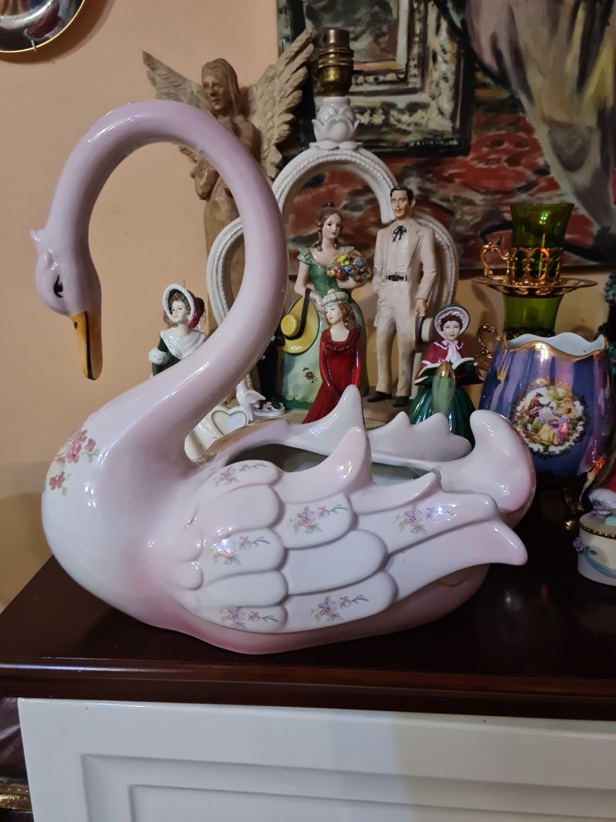 Porcelanowa oslonka na kwiaty