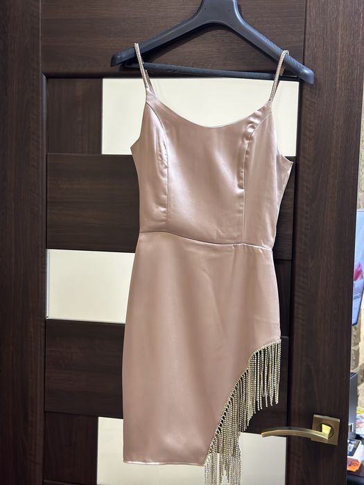 Шелковое платье  на брительках