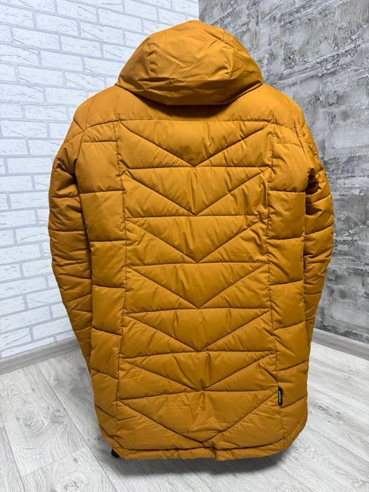 женская, зимняя курточка пуховик