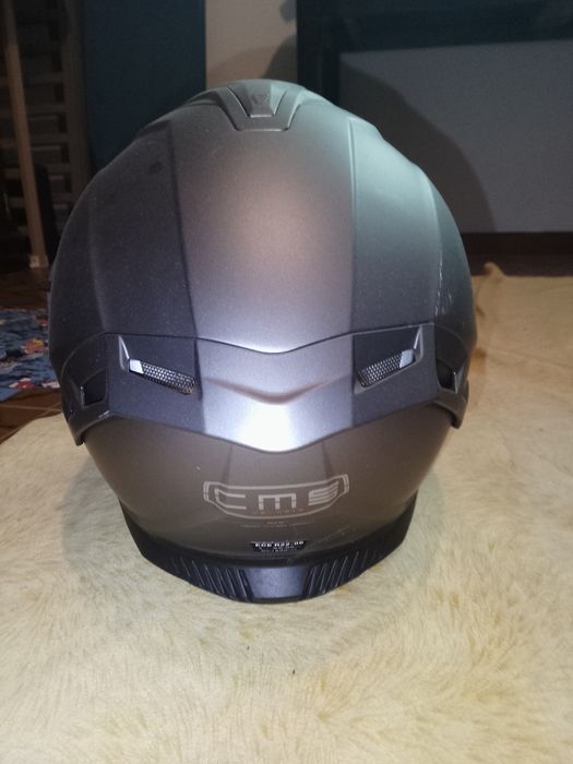 Capacete CMS rigorosamente novo