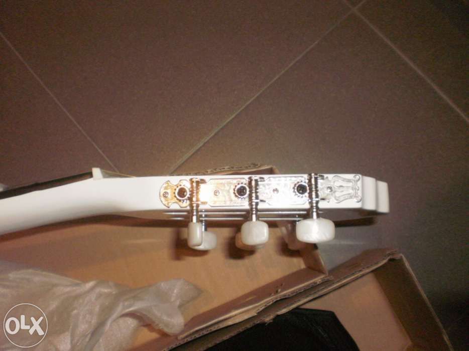 Viola acústica de madeira cor branca 4/4 ou 3/4