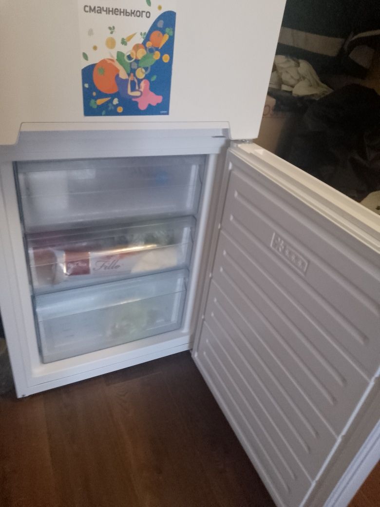 Продам холодильник