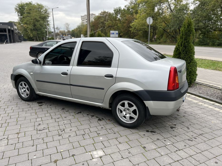 Оренда авто Дачіа Логан