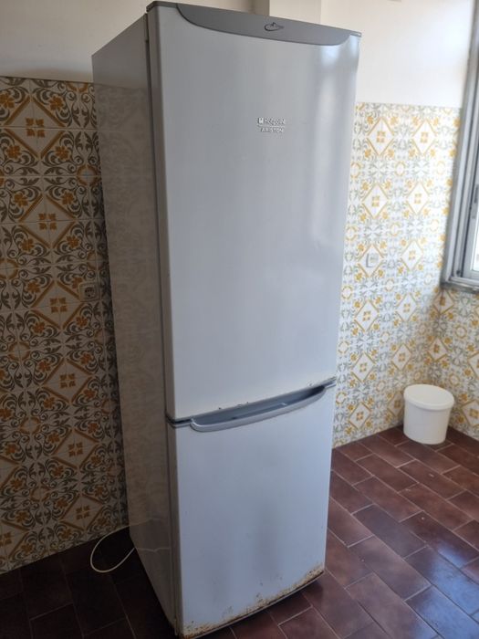 Vendo frigorífico combinado grande classe A