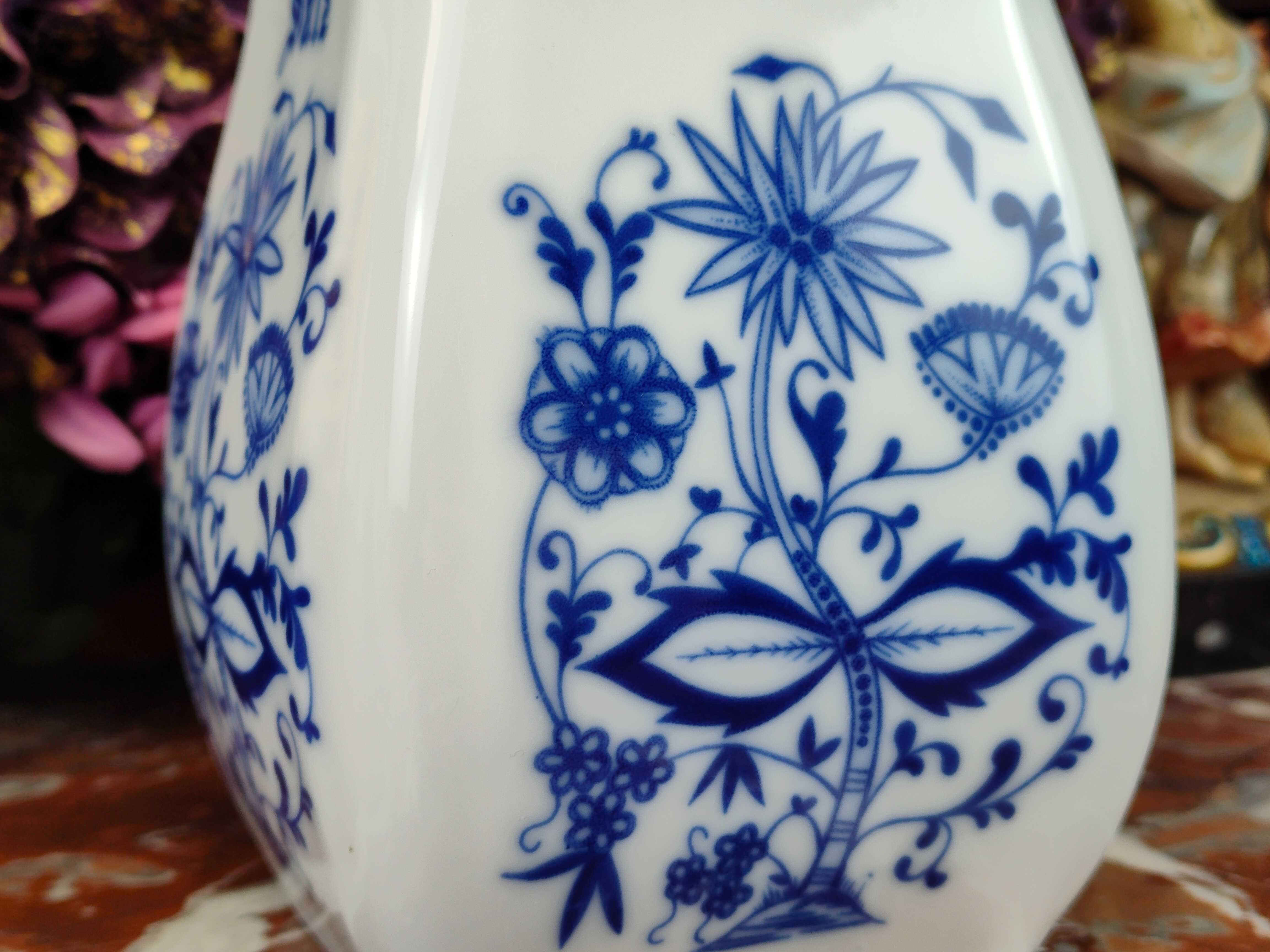 Śliczny duży porcelanowy pojemnik na sól - Wzór Cebulowy - 800 ml