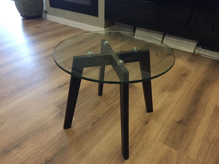 Mesa de centro em vidro