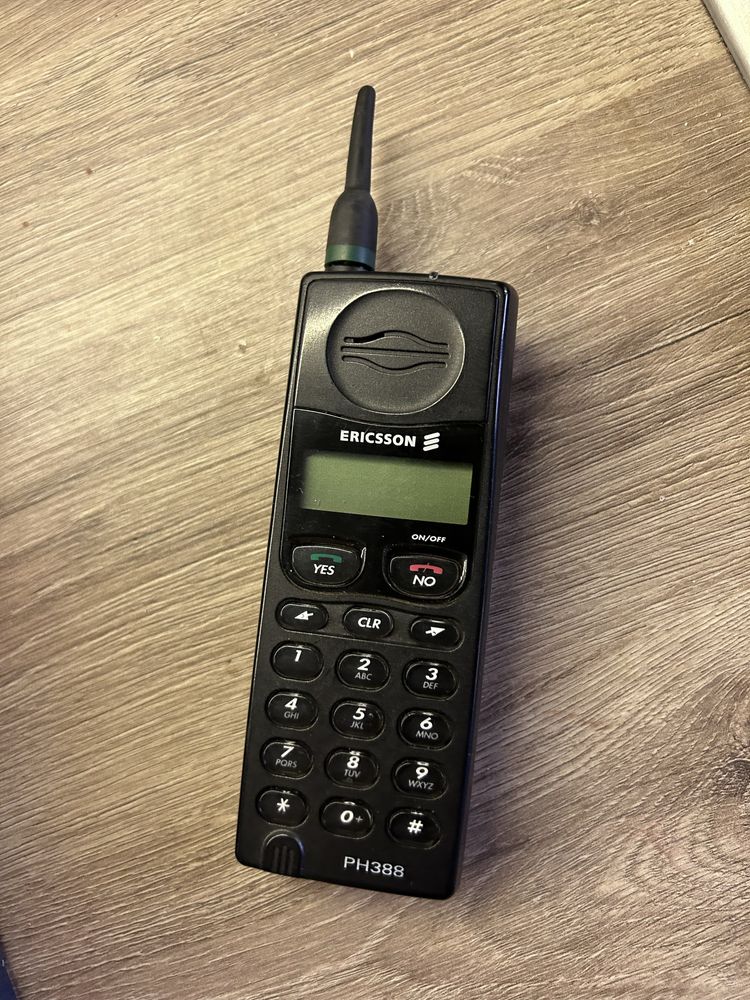 Ericsson PH388 Retro telefon komórkowy