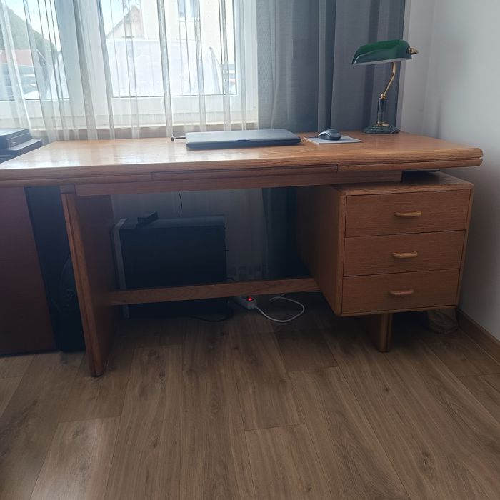Duże, drewniane biurko 150x75, wysokość 77