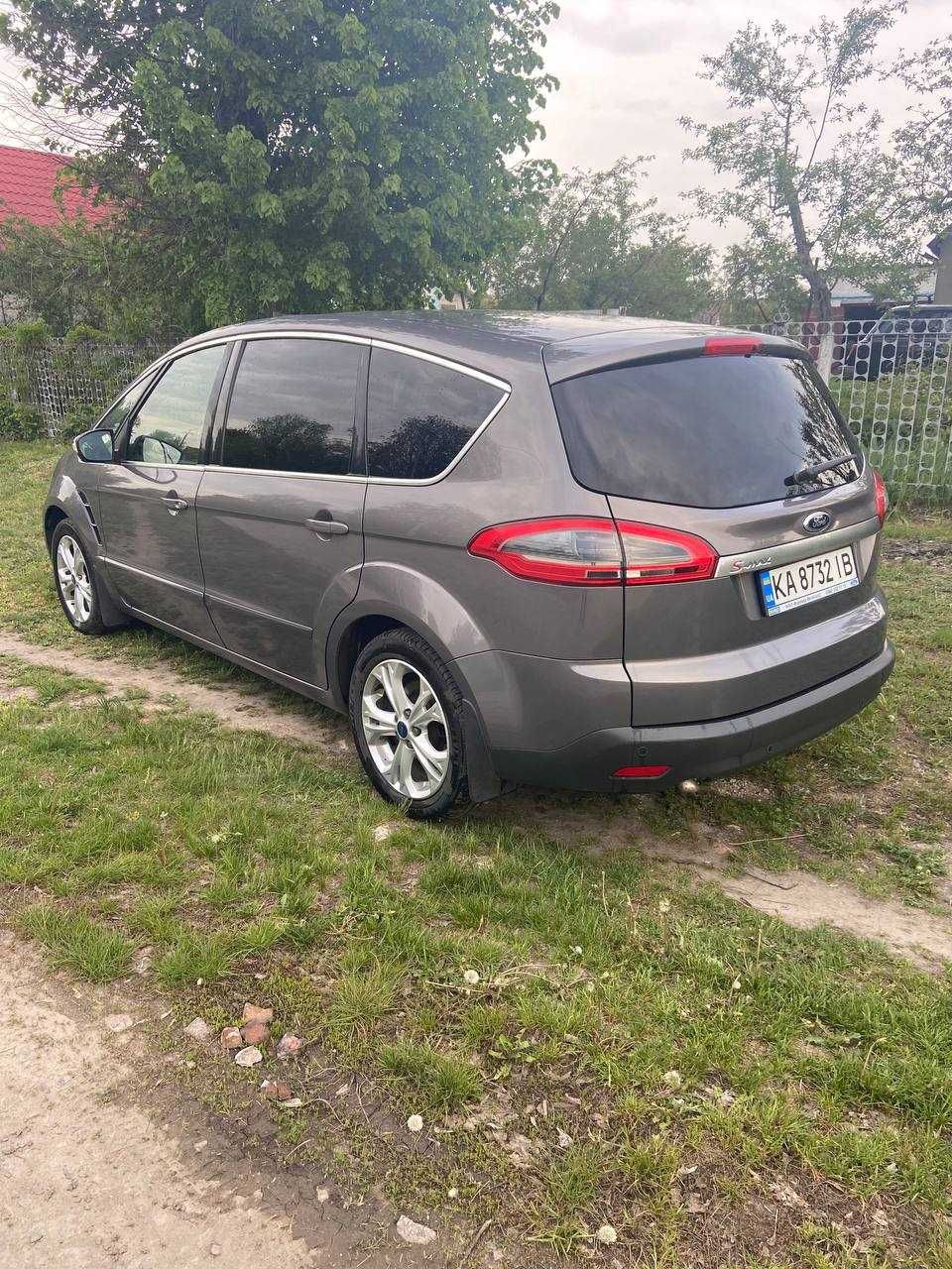 Форд S-MAX 2014р. В хорошій комплектації