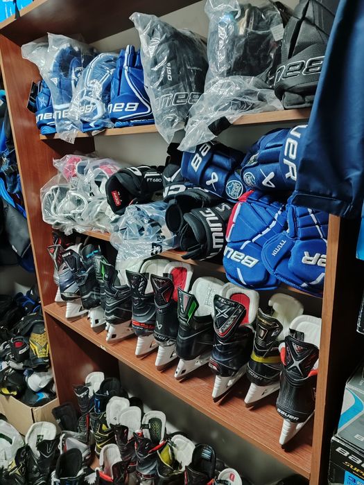 Хокейні товари нові і вживані