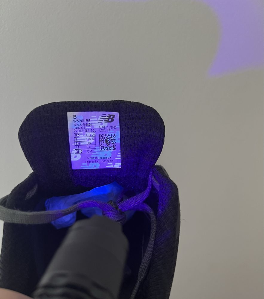 New Balance 520 V8 оригінал 41 розмір 26,5 см
