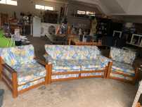 Conjunto de sofas com cama