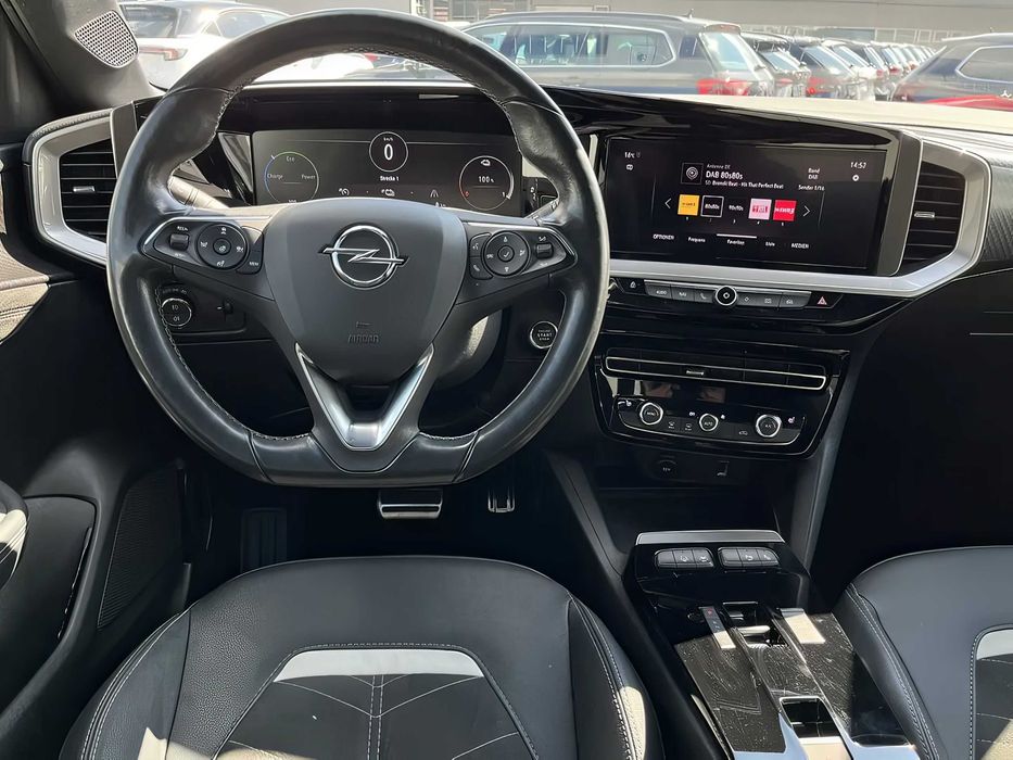 Opel Mokka-E      2021