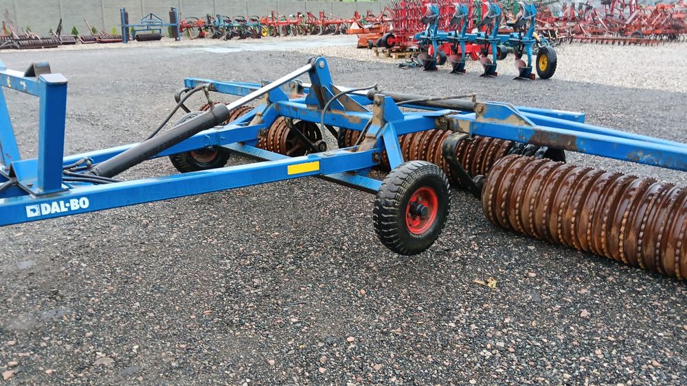 Wały wał posiewne uprawowe rozkładane hydraulicznie na kołach 5.4m