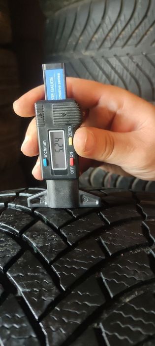 225 40 18 зимові гума шини резина бу