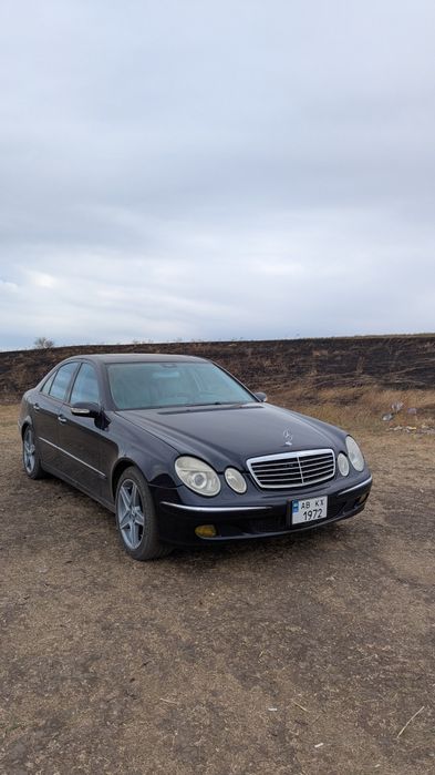 Mercedes E-Class W211 2.7D AT 2002
