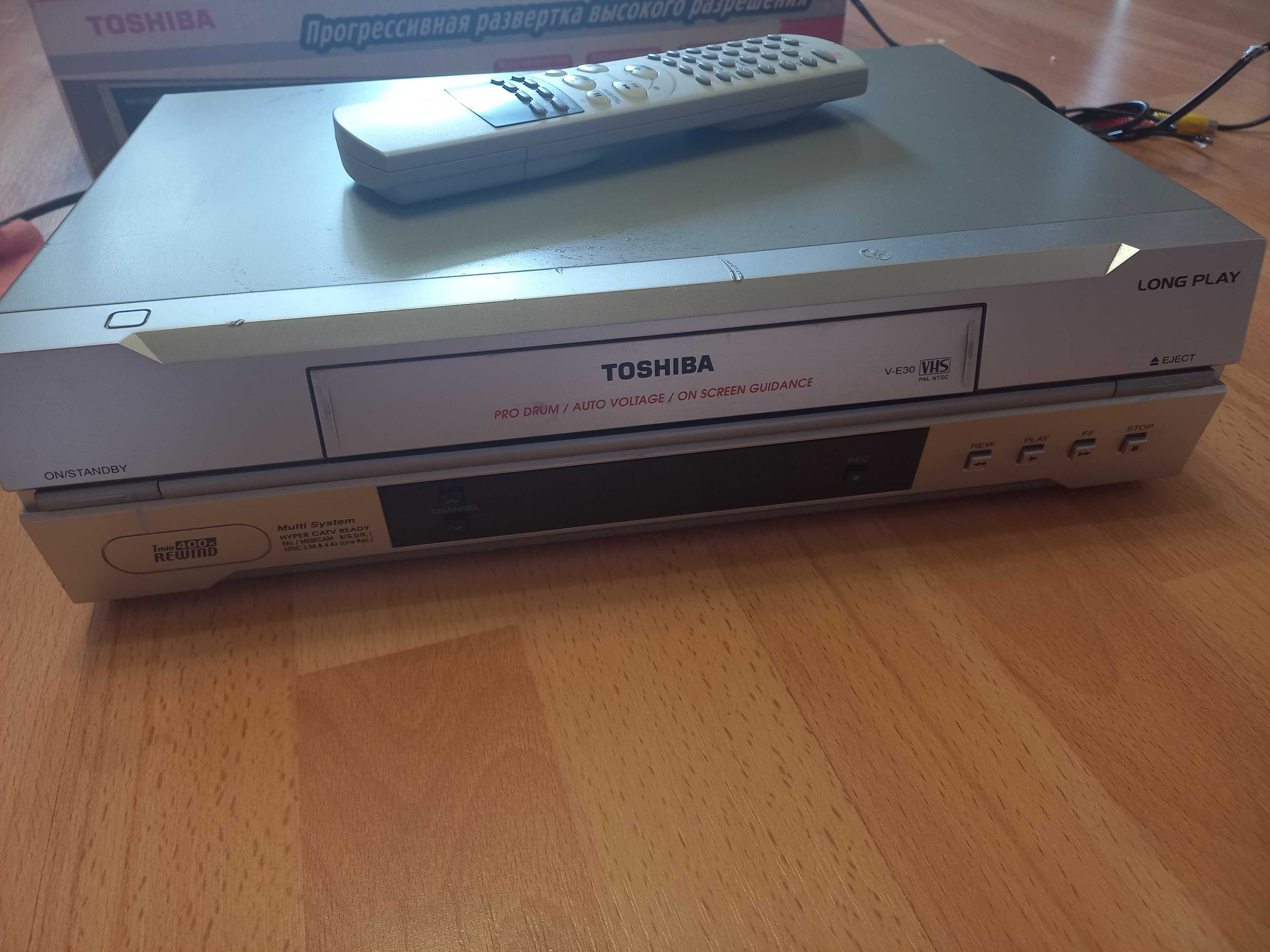 Техніка, dvd/cd та відеокасетний програвач, системний блок, телевізор