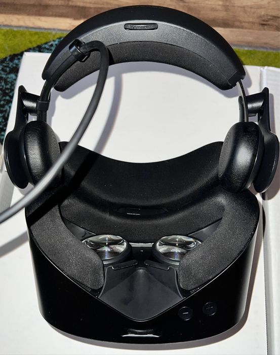 VR-шлем Samsung HMD Odyssey+