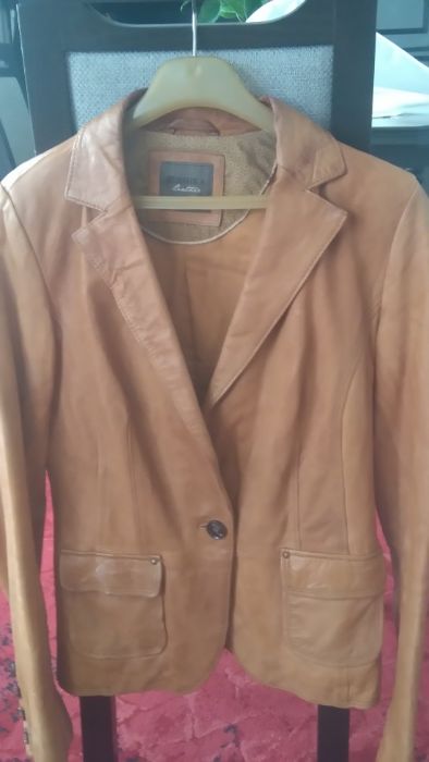 Marynarka damska BERSHKA skóra naturalna M camel