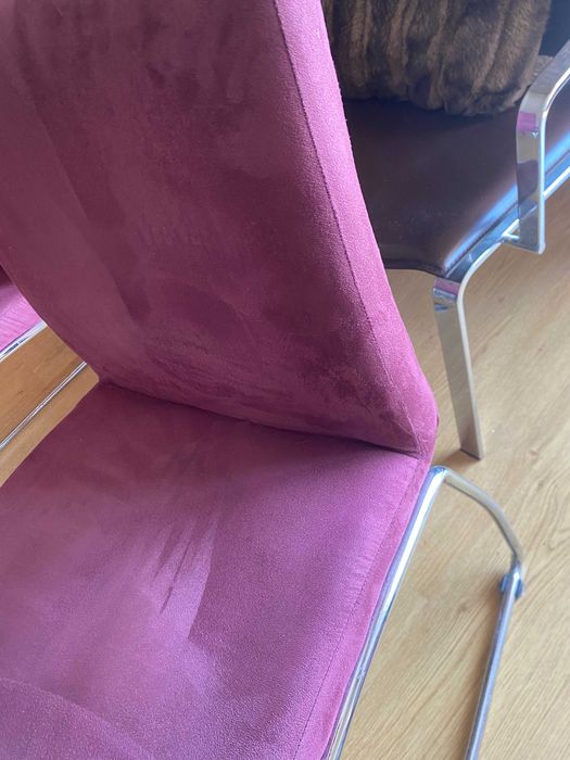 Cadeiras  muito confortáveis e bonitas