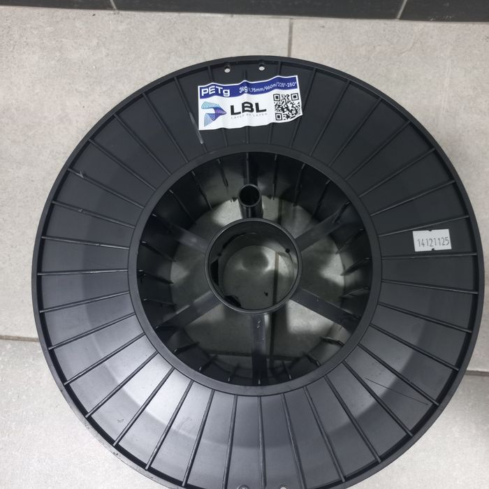 Філамент PetG велика котушка.