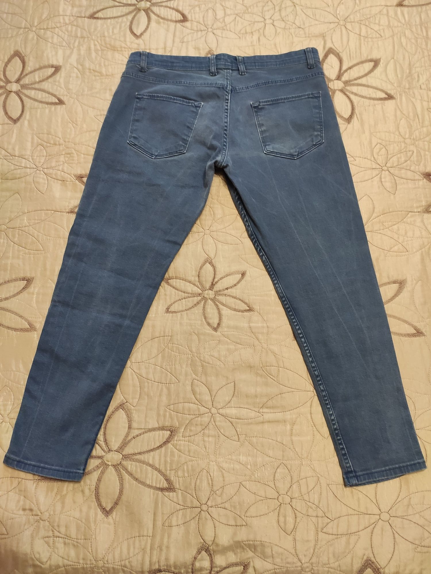 Джинси, ZARA,EUR46