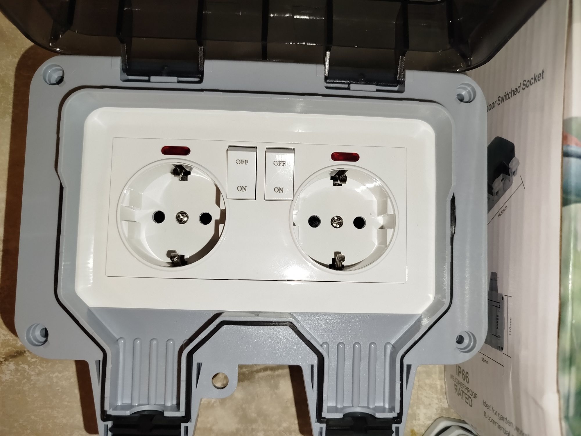 Розетка подвійна вологозахищена ip 67