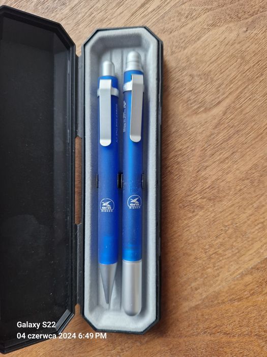 Zestaw ołówek i cienkopis