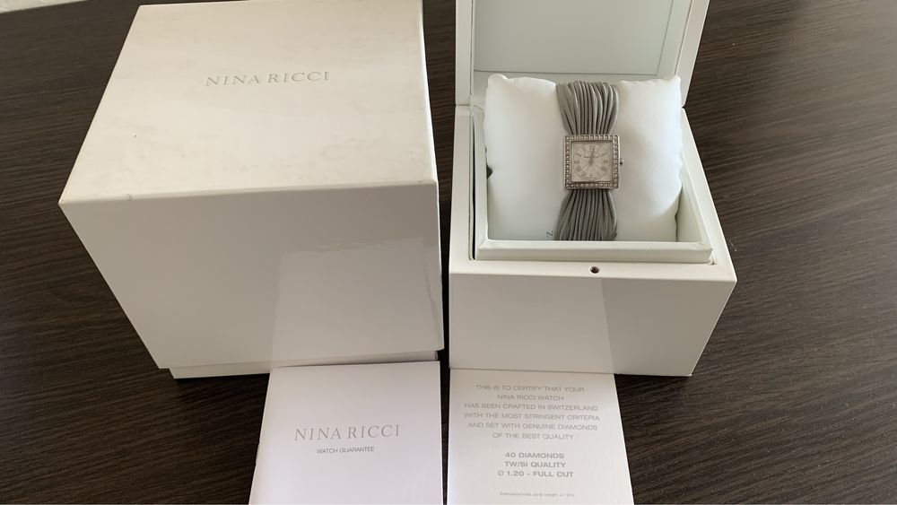 Nina Ricci швейцарський годинник з діамантами