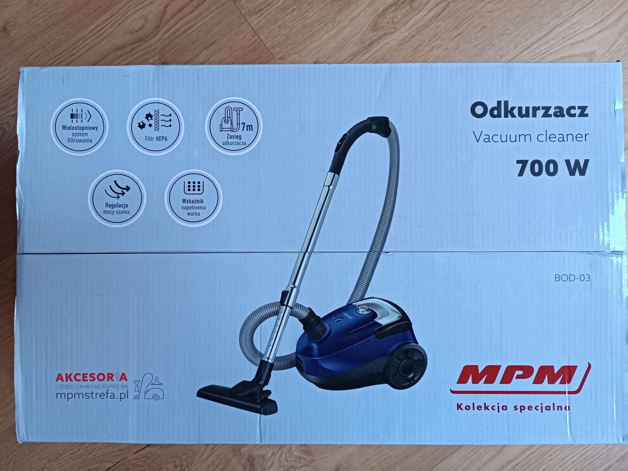 Odkurzacz MPM 700W