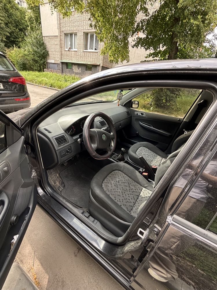 Skoda Fabia 1.2 бензин