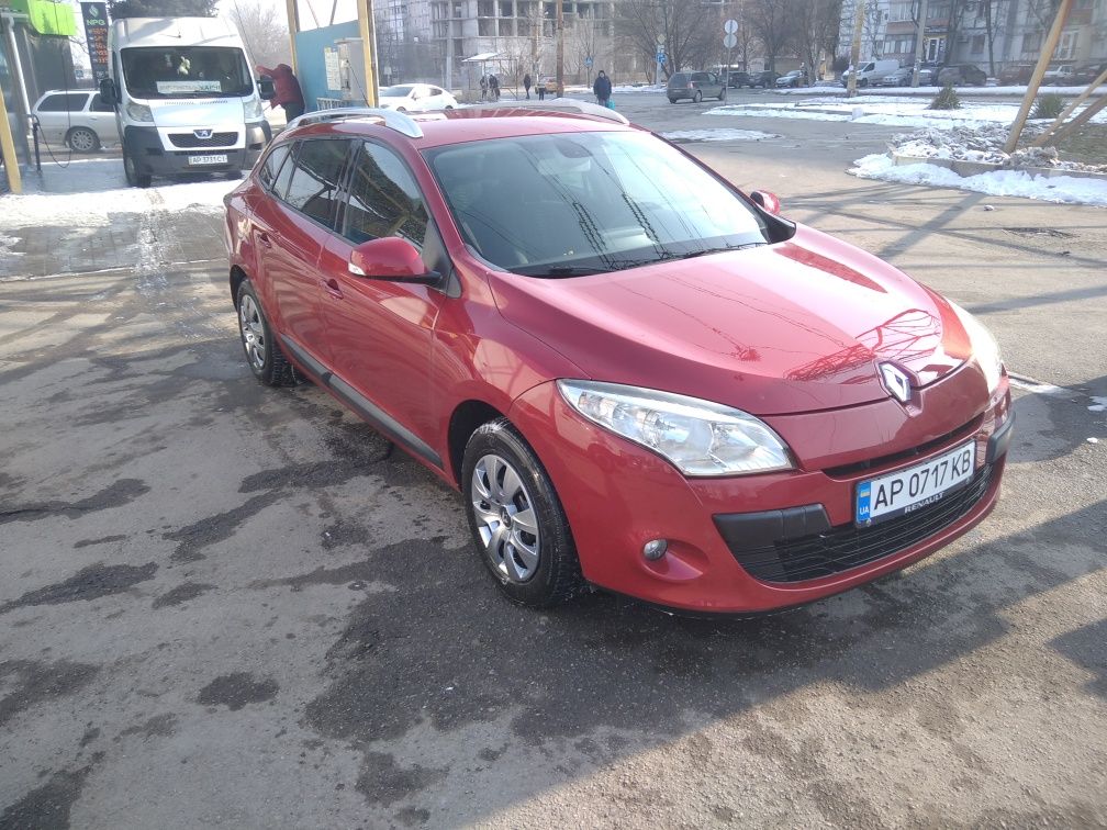Рено меган3 2010год.1.5 дизель