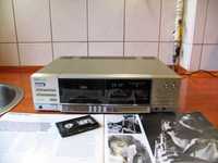 TEAC Model No. V-700 / 3-Head  '' Vintage ''