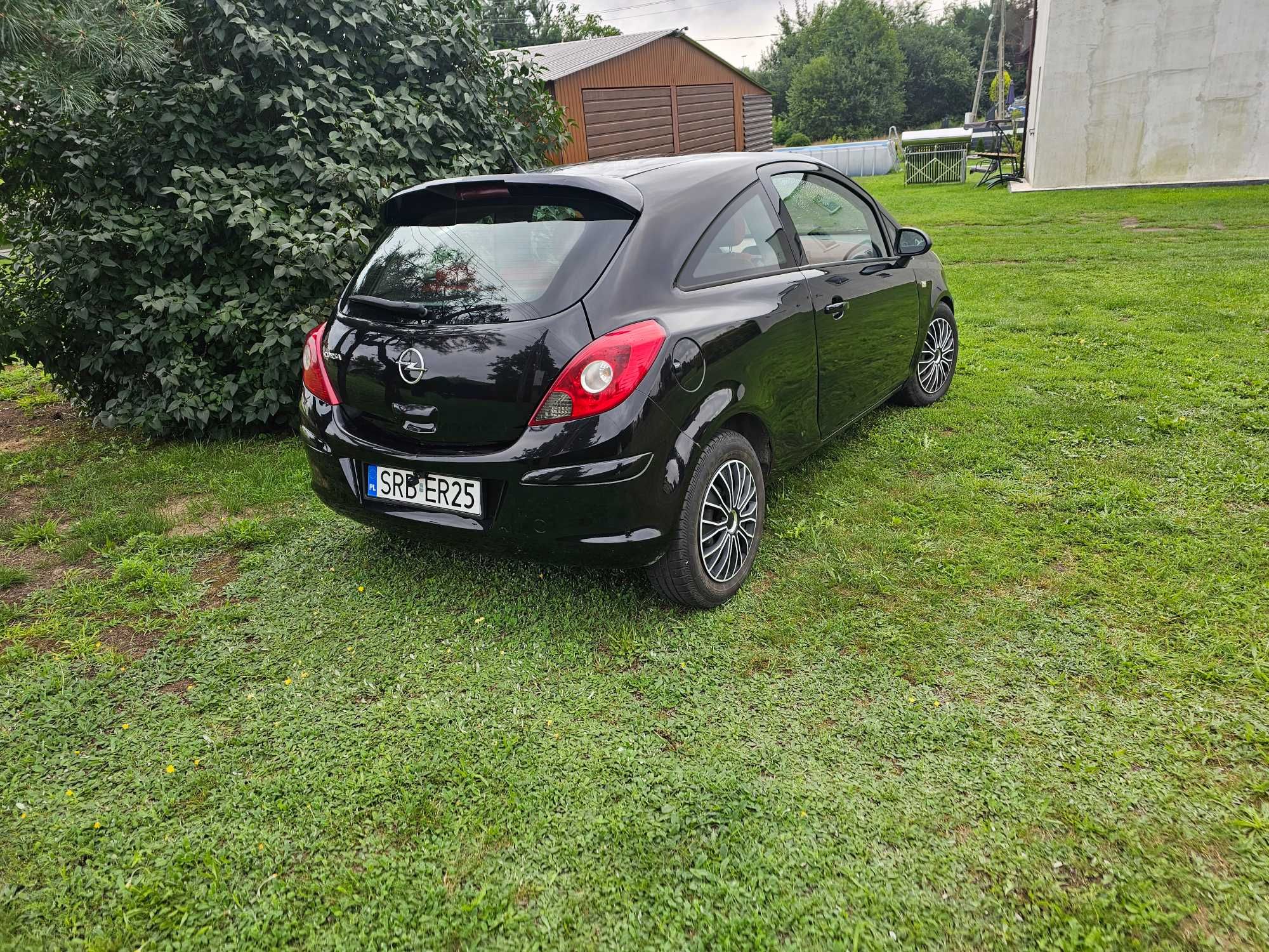 Sprzedam Opel Corsa D 1.4 90km