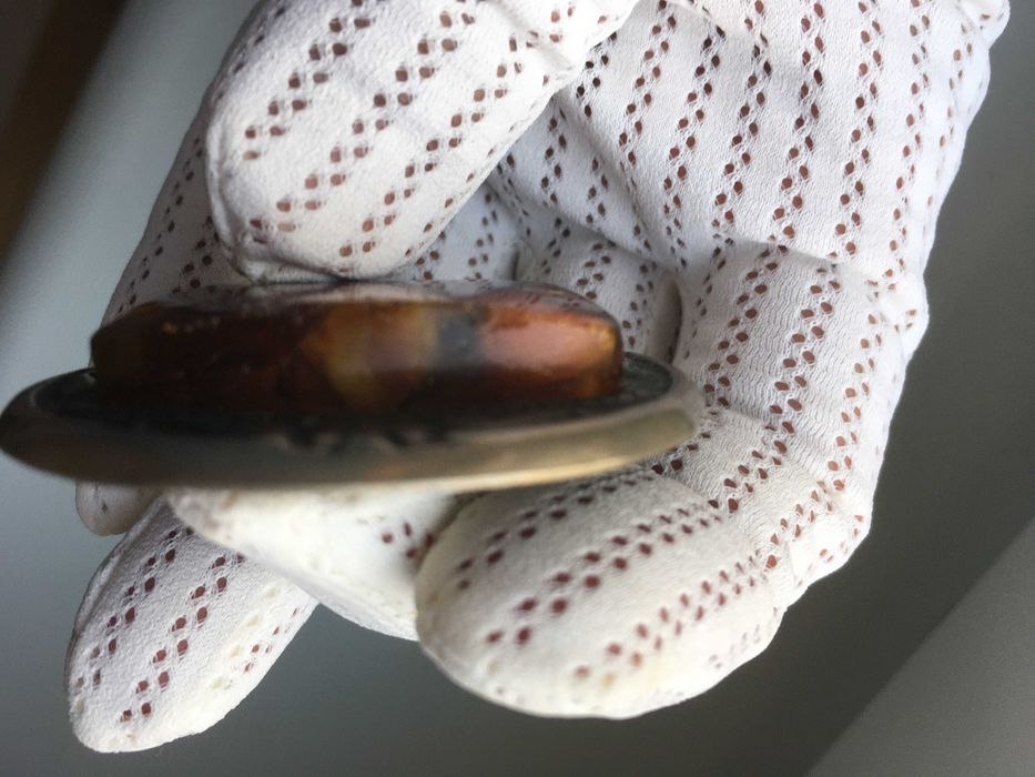 Брошь круглая с янтарем 5см винтаж