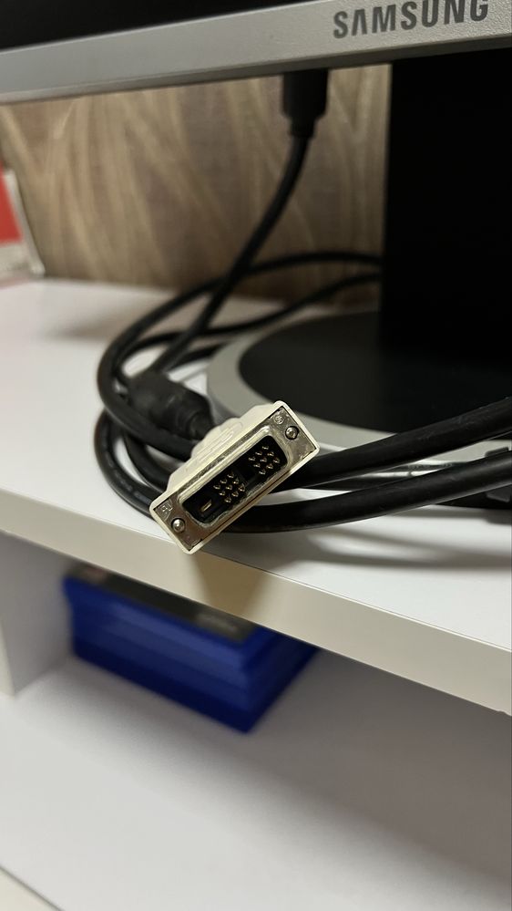Монитор SAMSUNG 19
