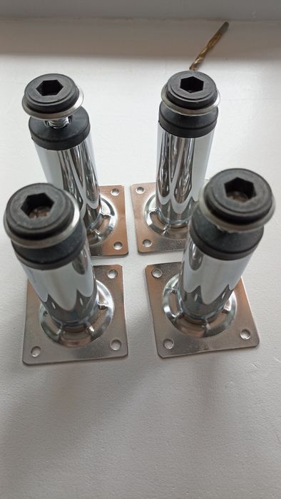 Ніжки меблеві, ножки