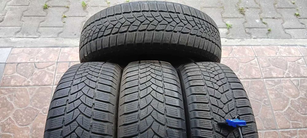 Opony zimowe 195/65 R15