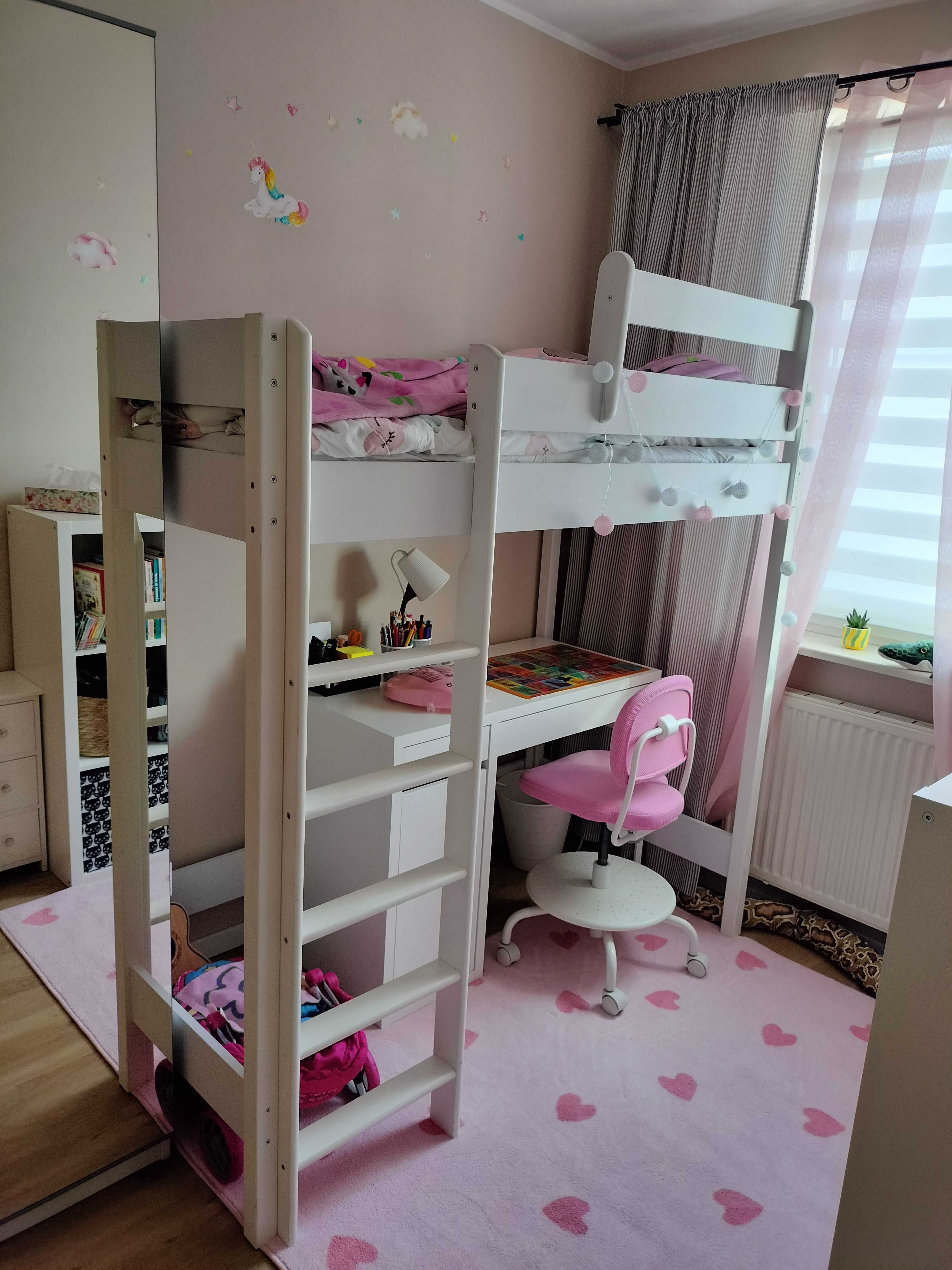 Meble dziecięce. Łóżko, kalax, dywan