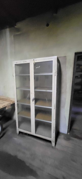 Szafa Gablota Medyczna Apteczna Metalowa Szpitalna PRL Vintage