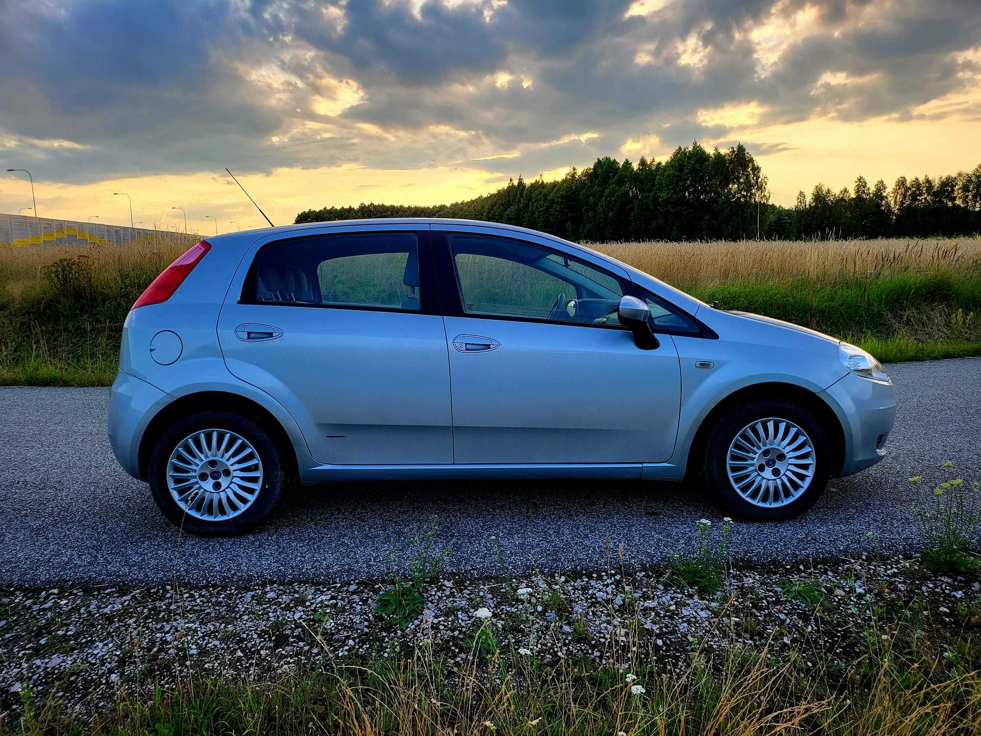 FIAT GRANDE PUNTO 1.2 tylko 74tkm klima CITY webasto 5drzwi JAK NOWY