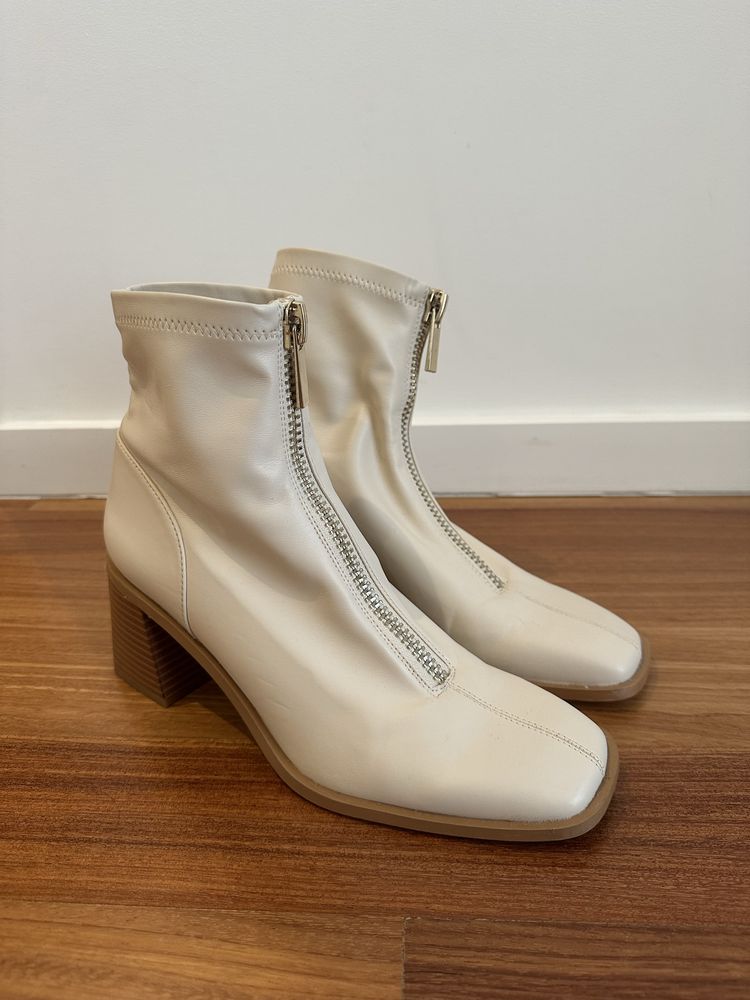 Botins cru com fecho Stradivarius