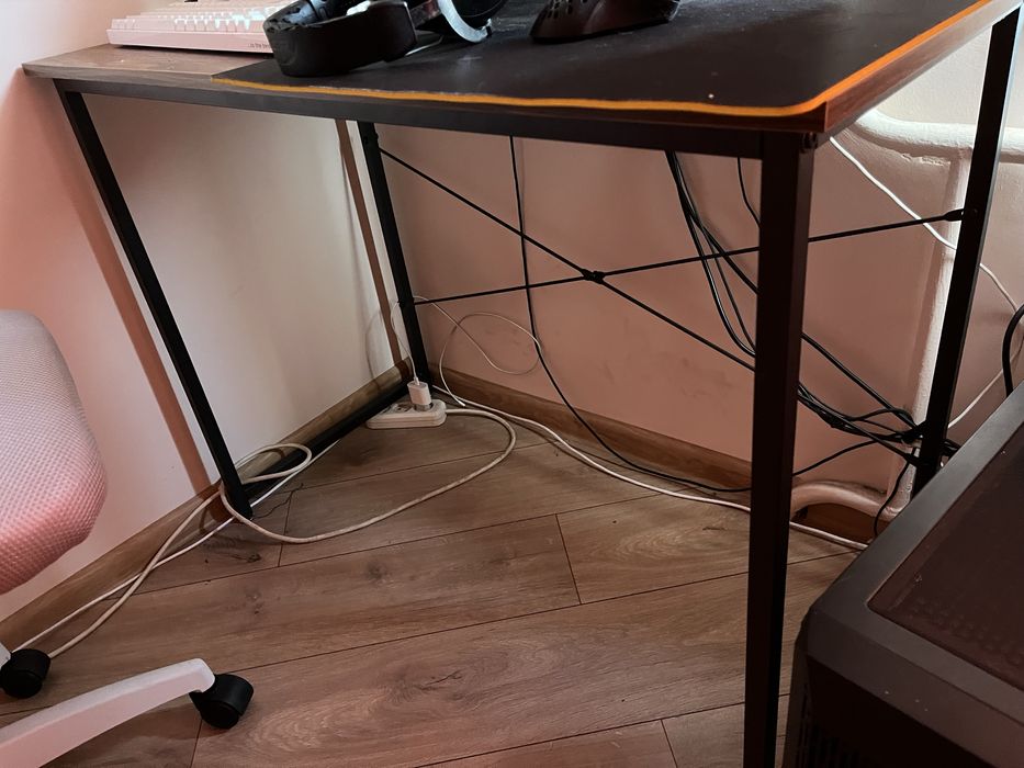 Продаю стіл, 100х45х90. ШхДхВ