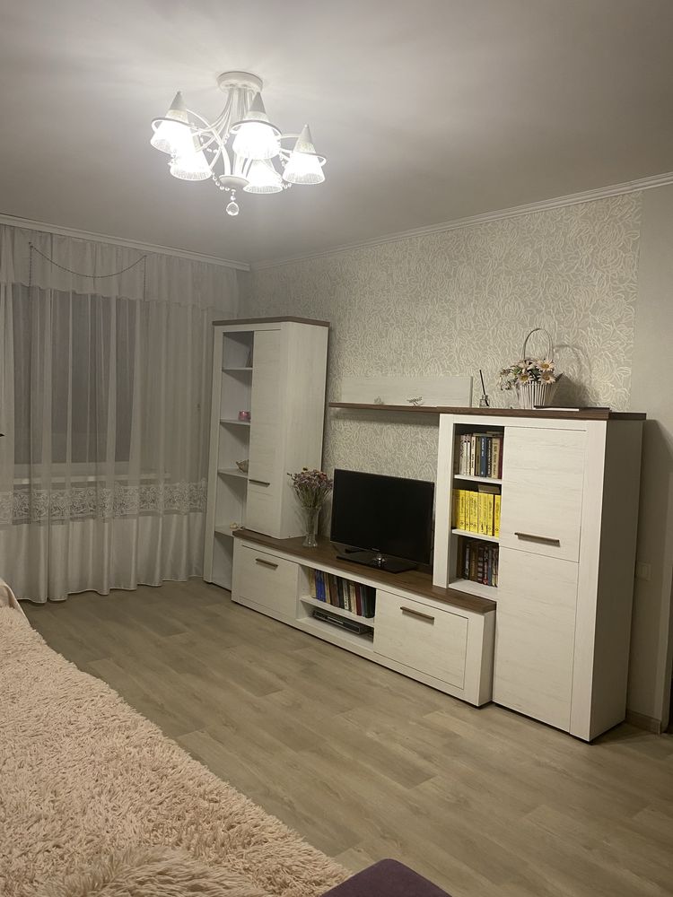 Продам трикімнатну квартиру