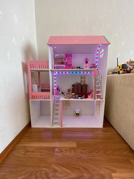 Детский кукольный дом с подсветкой